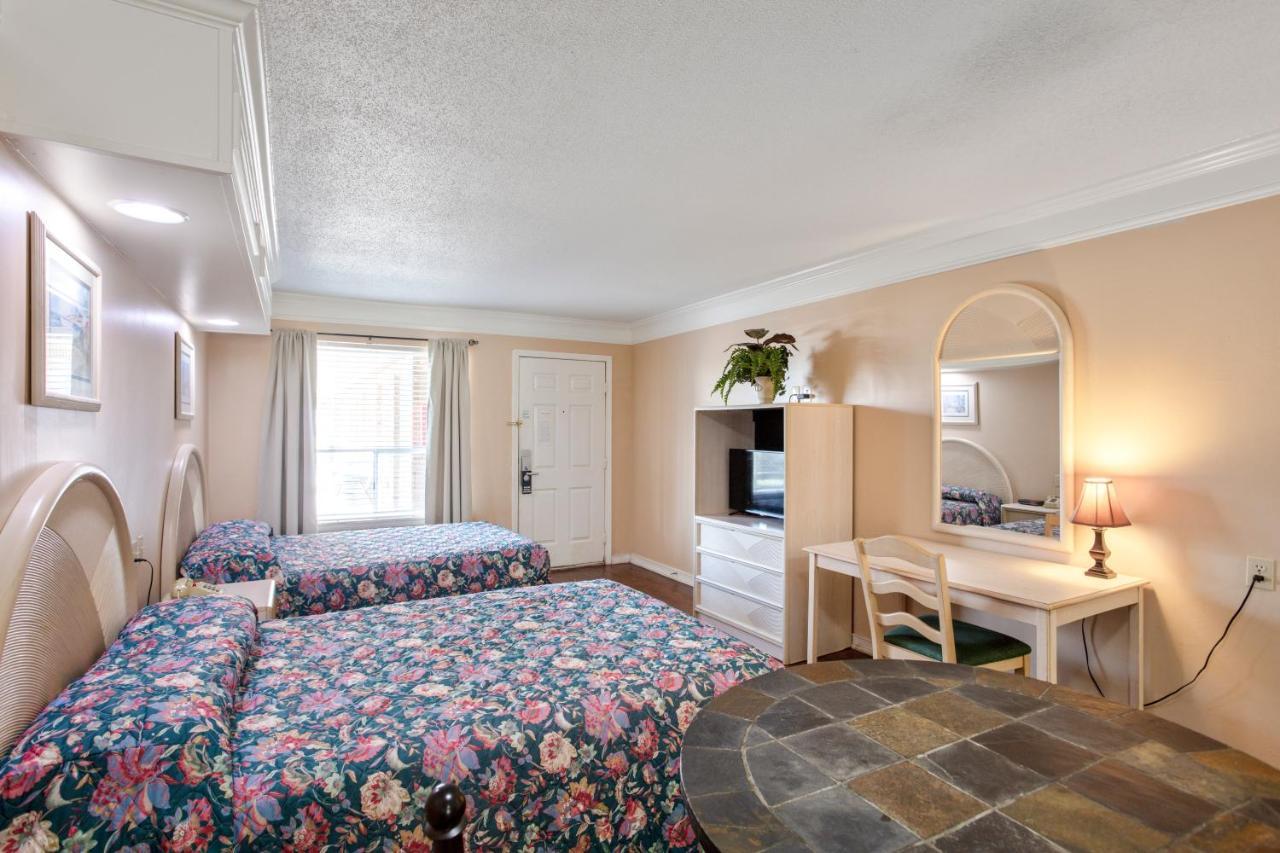 Edgewater Inn - Biloxi Beach Екстер'єр фото
