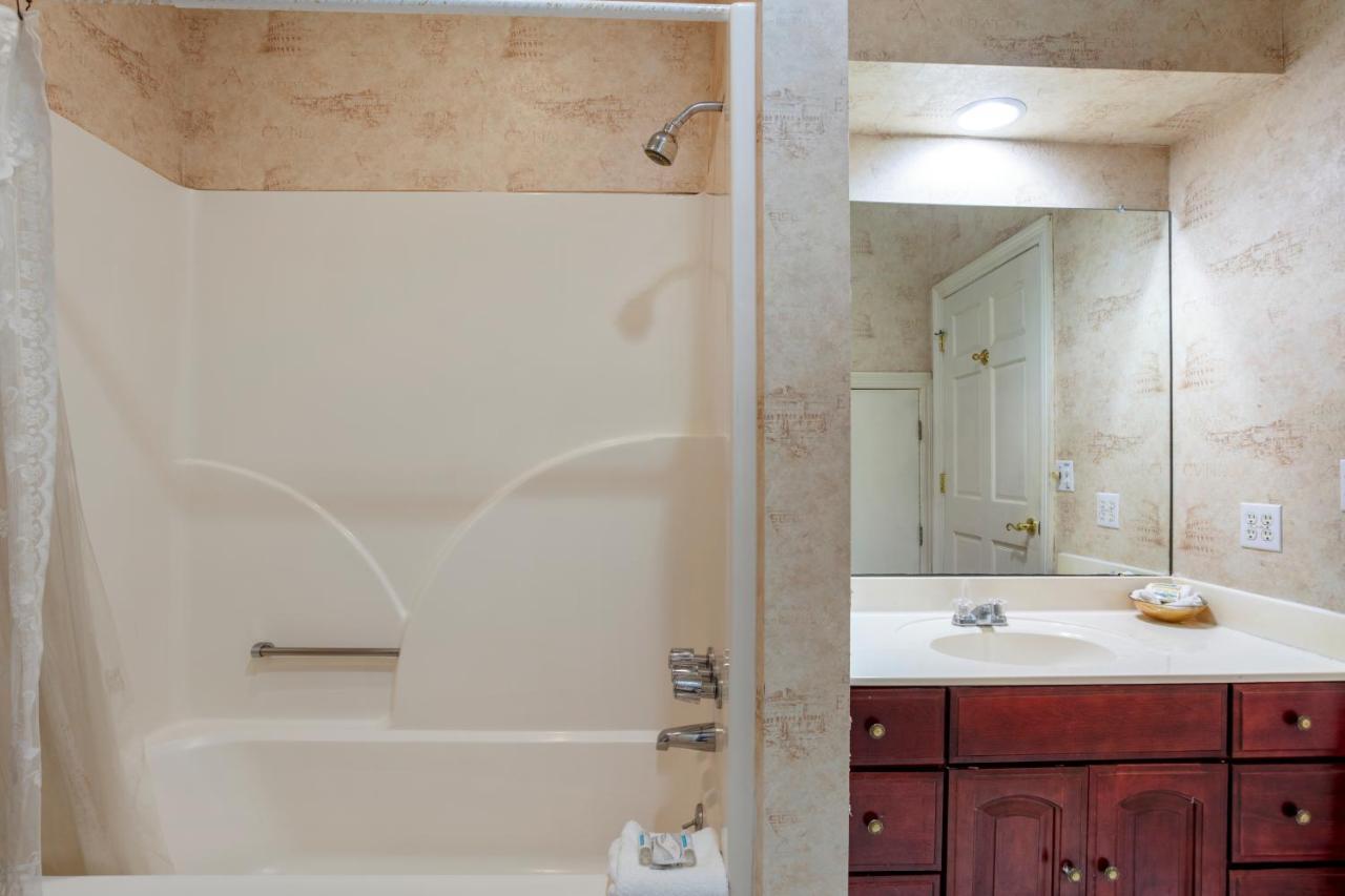 Edgewater Inn - Biloxi Beach Екстер'єр фото